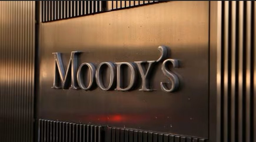 Moody's Downgrades US Credit Rating: Implications for the Global Economy