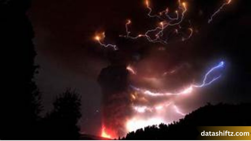 Thunderbolts: Nature’s Fierce Electric Display